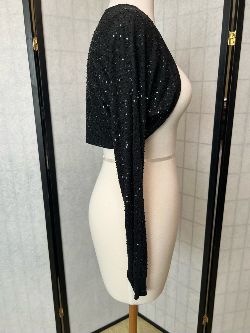 DKNY - Black Sequin Shrug Bolero - Picture 2 of 6